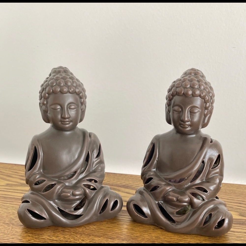 Sitting Buddha statue - set of 2